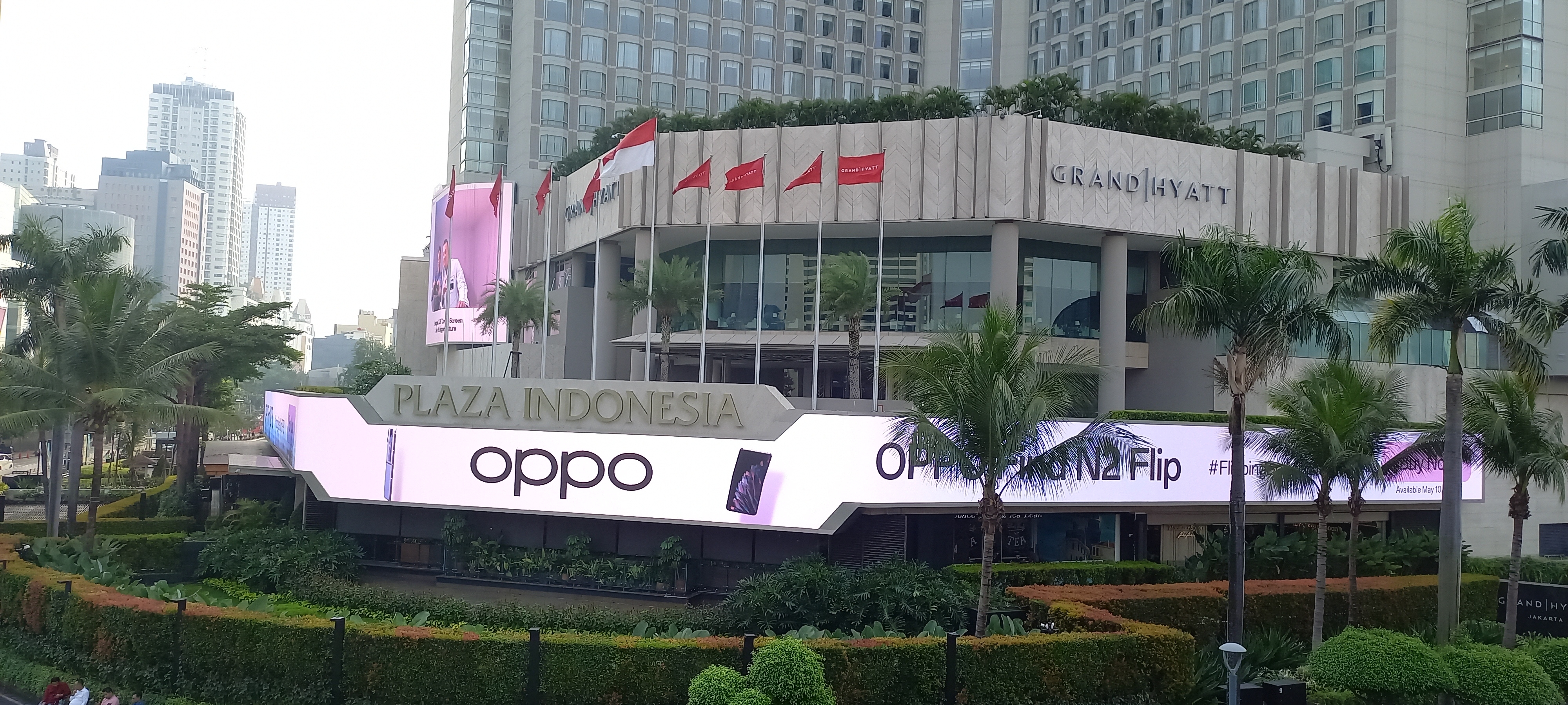 why-programmatic-digital-out-of-home-pdooh-is-revolutionizing-advertising-in-indonesia-4.jpg why-programmatic-digital-out-of-home-pdooh-is-revolutionizing-advertising-in-indonesia-4.jpg